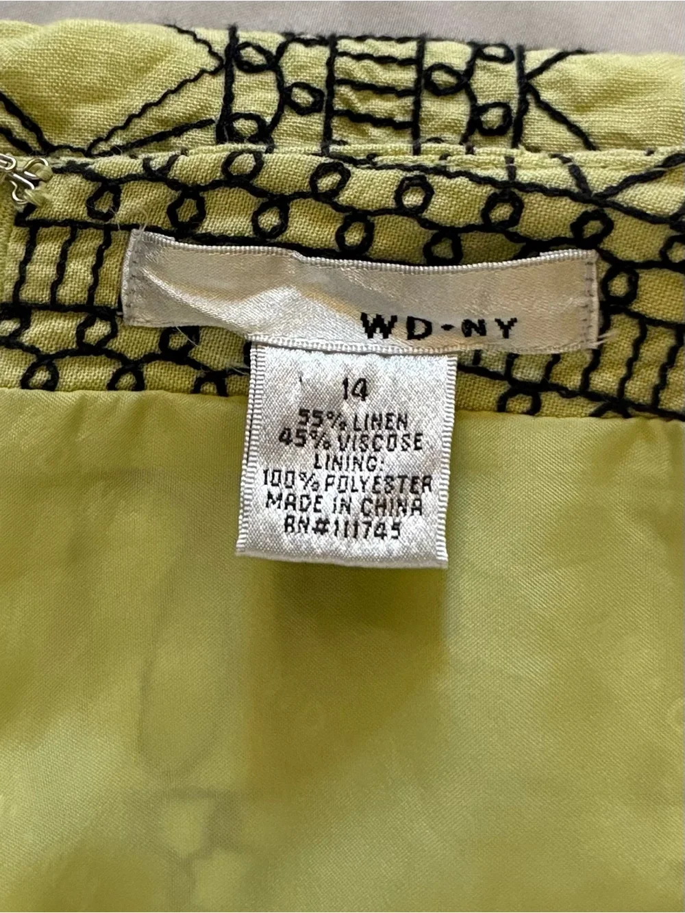 WD.NY Lime Green Y2K A-Line Skirt with Black Embroidery Size 14 (GG30)